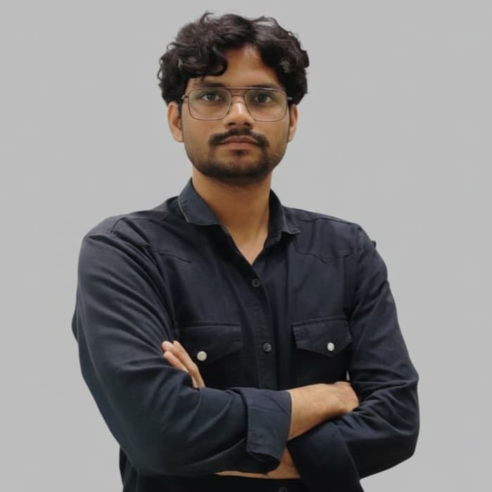 Momin Mohasin portrait